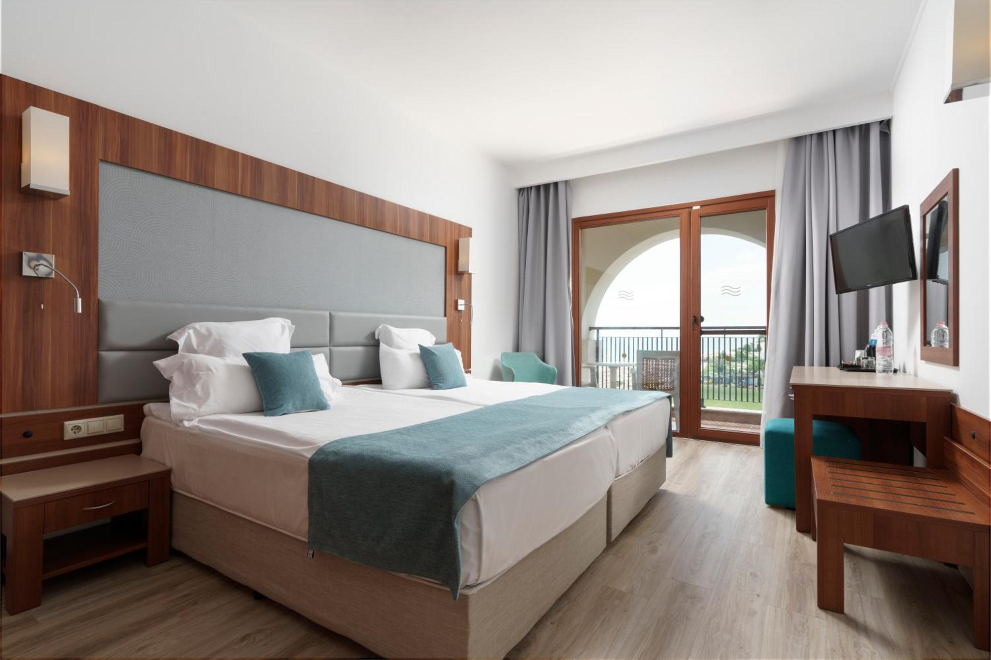 Alua Helios Bay Hotel Obzor Exterior foto